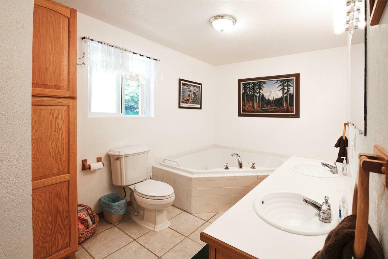 Suite 1 Lynn View Lodge Хейнс Экстерьер фото